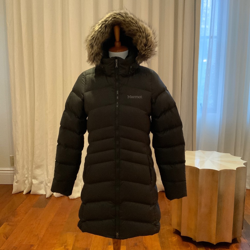 Marmot size small black parka